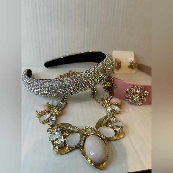 Bundle: 2 Fashionable Headbands, Earrings, Sparkly Statement Necklace - Picture 11 of 17